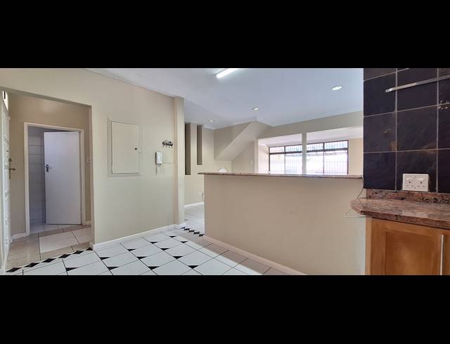 3 BEDROOM DUPLEX RENTED IN ESSENWOOD